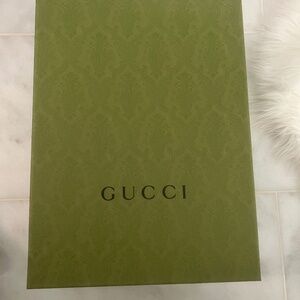 Authentic Gucci gift/ shoe box XL 16" X 11.5"
